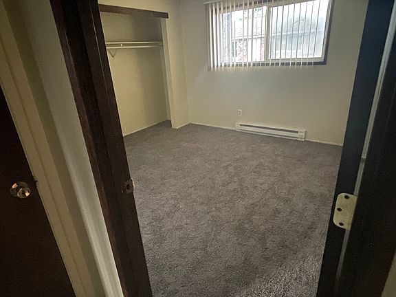 4th image of 301 NW Cary St #301