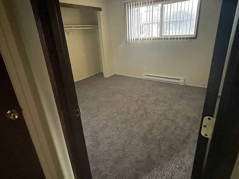 301 NW Cary St #301 — Photo 9