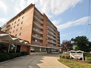 1480 Warren Rd APT 209, Lakewood, OH 44107
