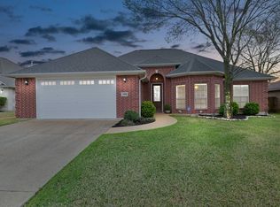 2908 Alba Ct, Bryan, TX 77808