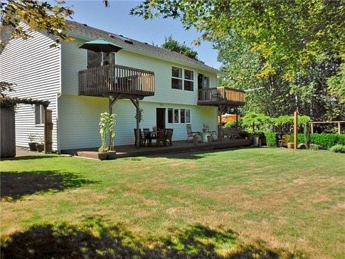 2nd image of 4914 71st Ave NE