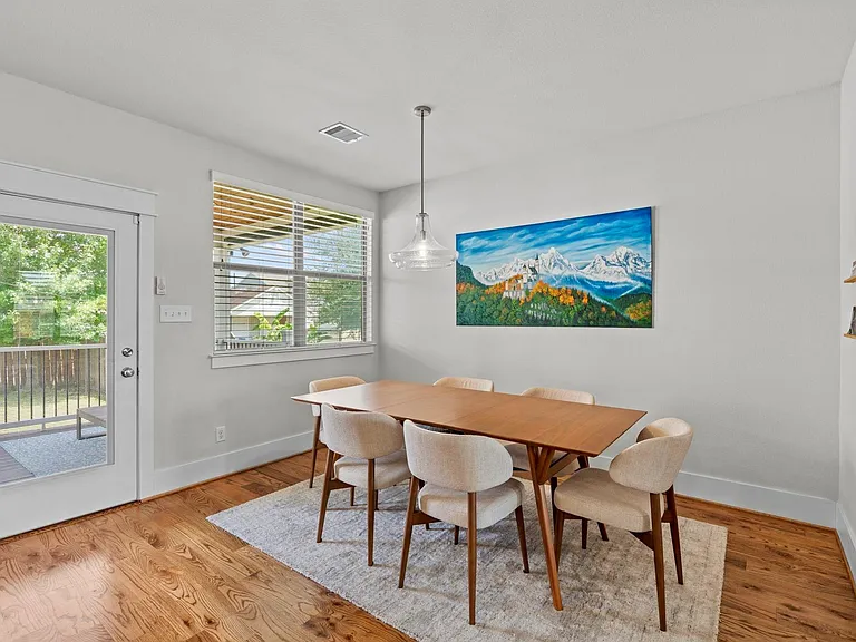 3402 Delhi St — Photo 5