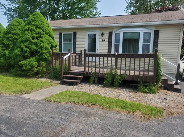 169 State Route 21, Palmyra, NY 14522