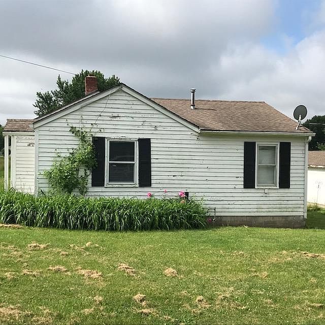 1st image of 11 NW Orchard Dr