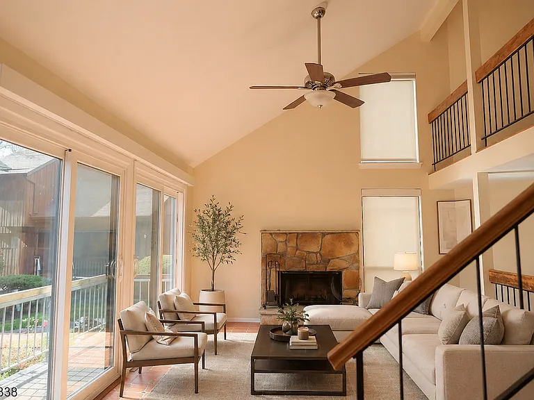 51 Taurus Dr #2D — Photo 4