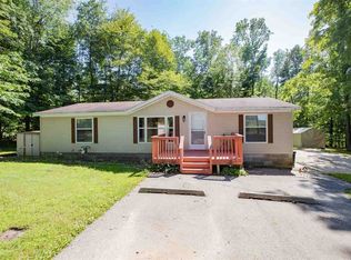 W9185 School Rd, Hortonville, WI 54944