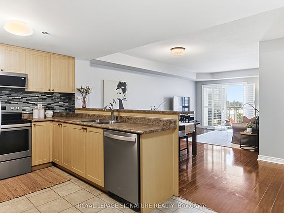 4th image of 7428 Markham Rd Unit 407