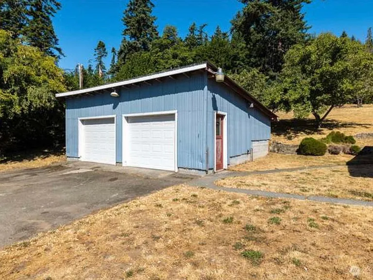 14860 Gibralter Rd — Photo 17