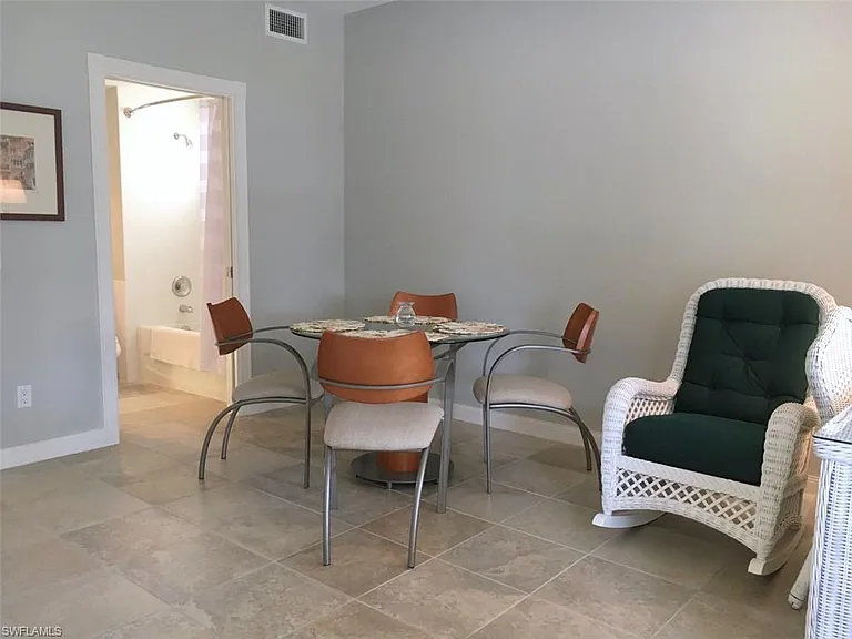 8047 Sorrento Ln — Photo 10