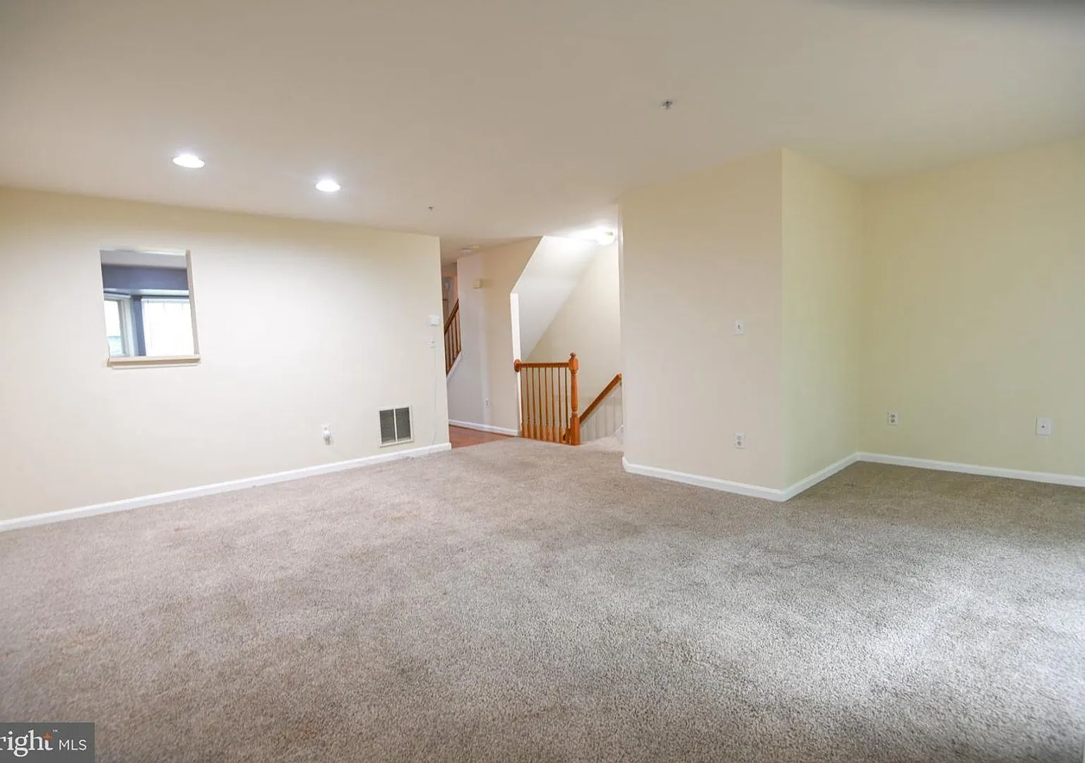 Glen Burnie Townhome — Photo 4