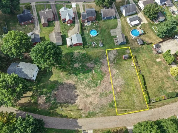 Michigan Blvd, Louisville, OH 44641