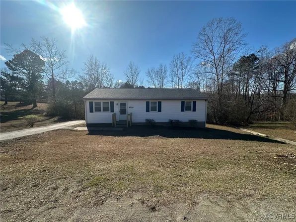 19719 Wrenn Dr, Dinwiddie, VA 23841