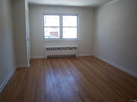 Large Living Room... bright & airy rooms...