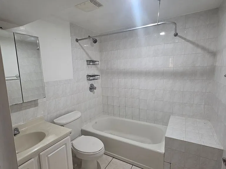 1507 N Hudson Ave — Photo 22