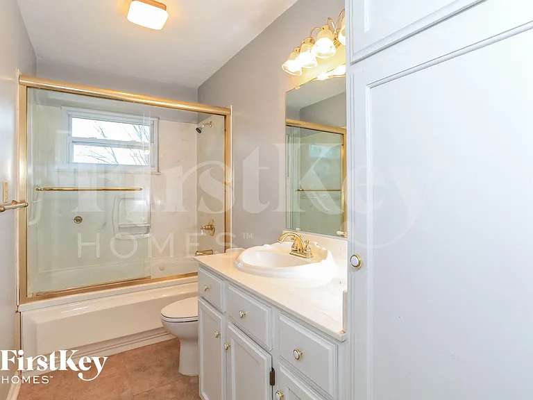 928 Cambridge Dr — Photo 11