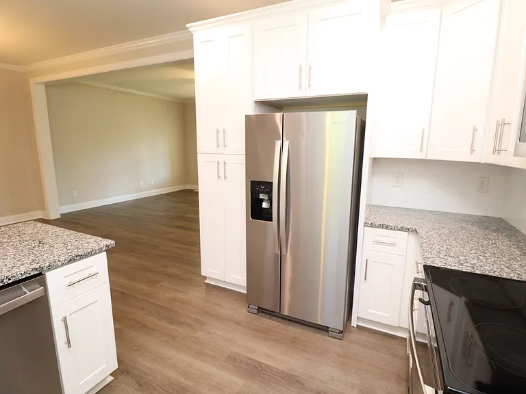 8424 Rhodes Rd — Photo 14