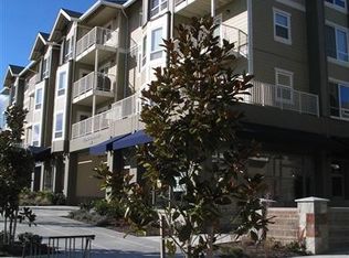 300 NE High School Rd #203, Bainbridge Island, WA 98110