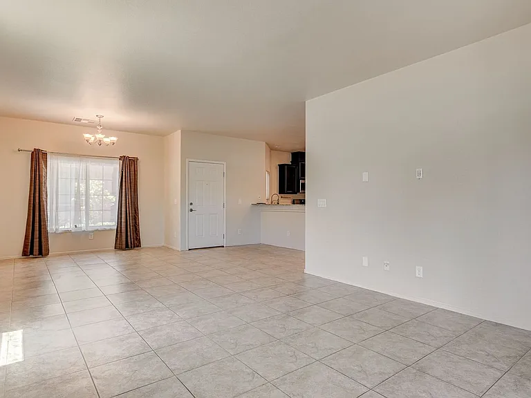 9522 Vega Carpio Ave — Photo 13