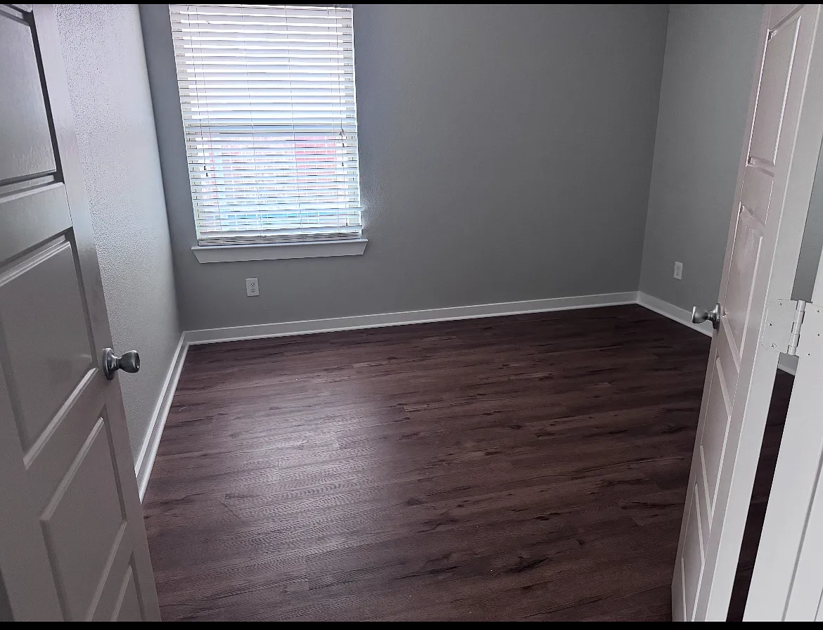 4 bed, 2232 sqft, $2,490 — Photo 4