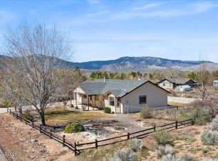 1326 S Santa Barbara Dr, Minden, NV 89423