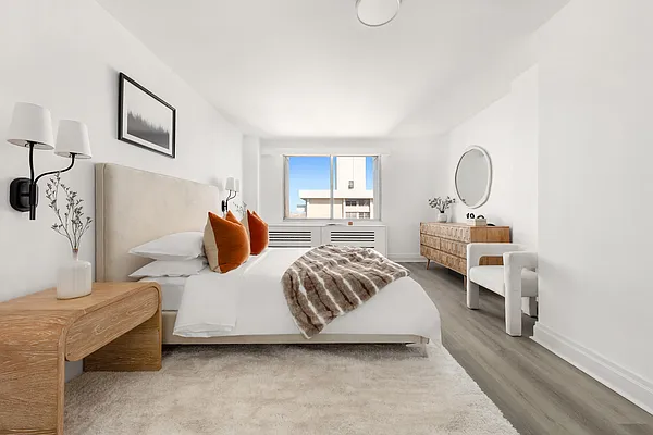 Rented by Douglas Elliman | media 15