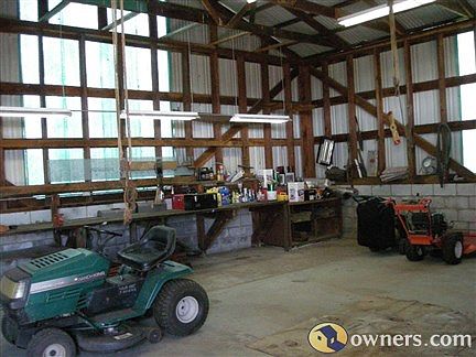 Garage/shop