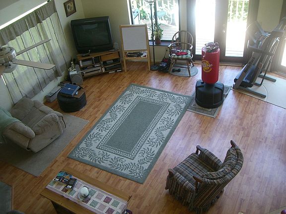 Large and Bright Open Floorplan,