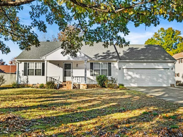 2310 Charlestowne Dr, Searcy, AR 72143