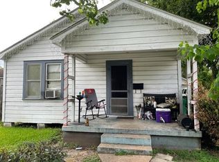 210 W Watt St, El Campo, TX 77437