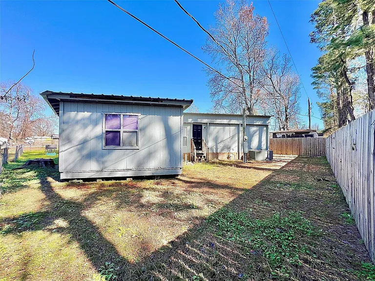 1508 Darden Dr — Photo 9