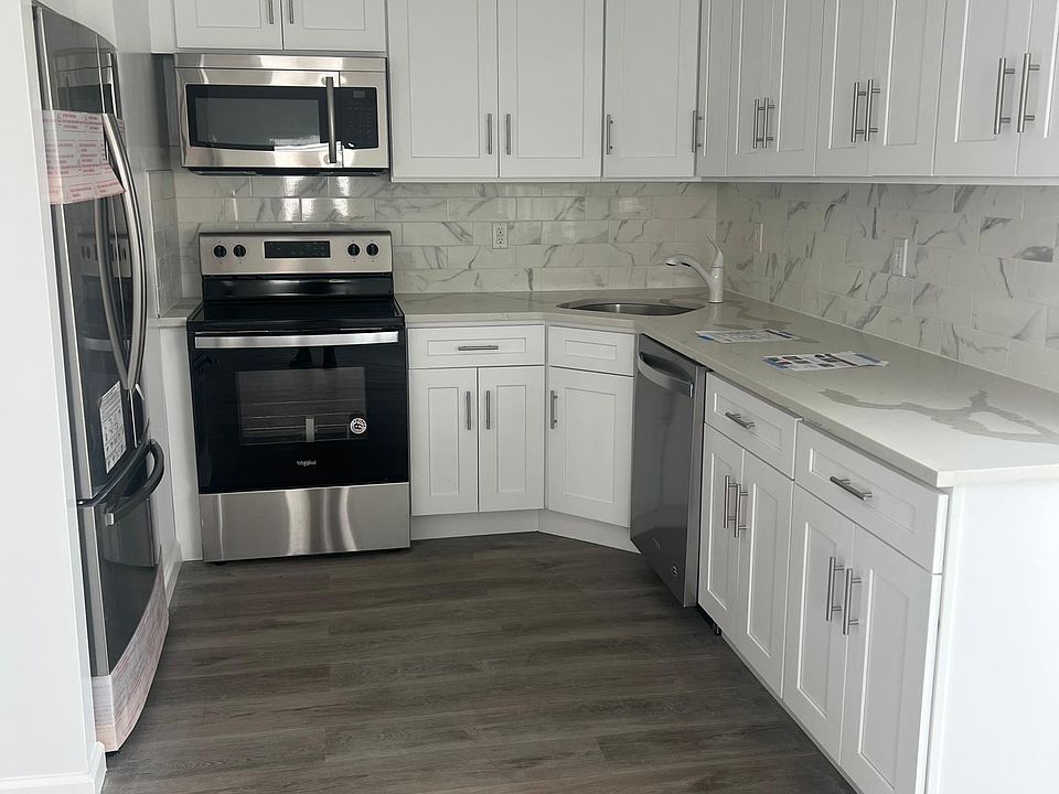 1st image of 650 City Island Ave #1A
