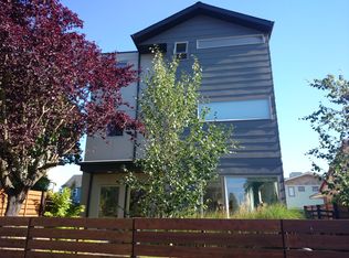 3704 SW Admiral Way, Seattle, WA 98126