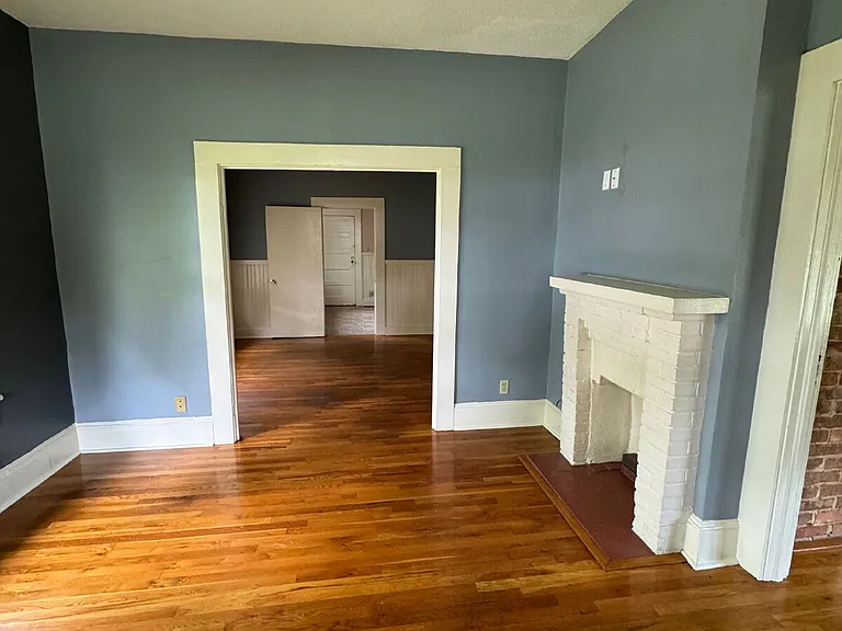 1332 N Bronough St — Photo 4