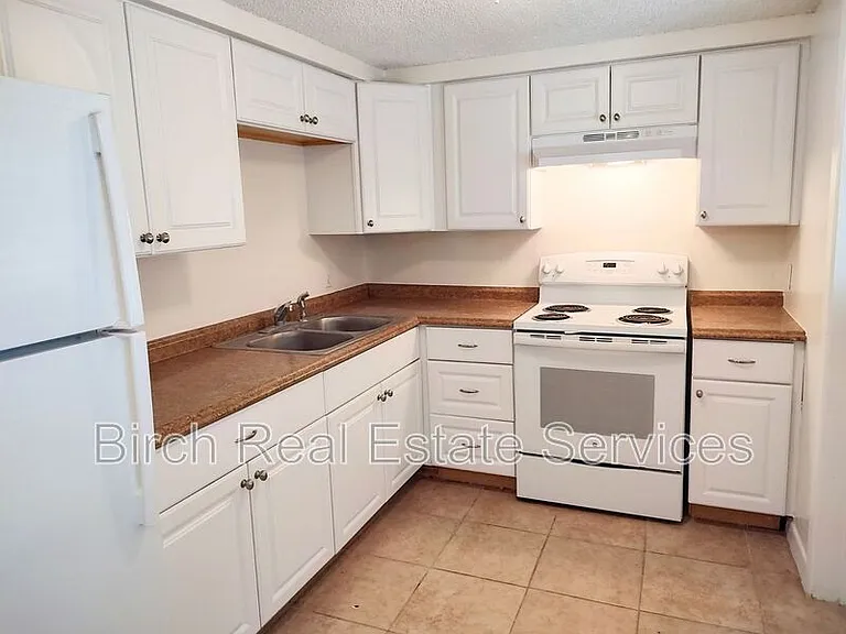 6839 Forest Ave — Photo 7