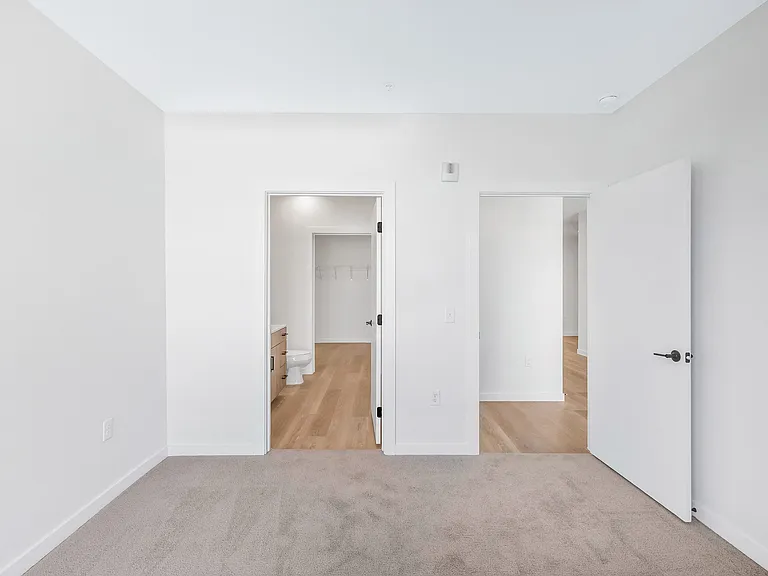 Oso Apartments — Photo 172