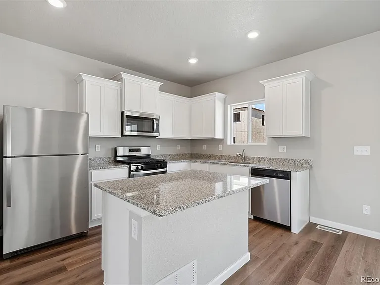 7412 W Big Thompson Cir — Photo 19