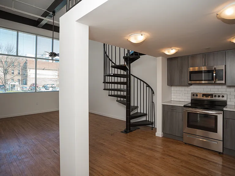 MC Kiser Lofts — Photo 3
