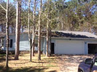 W5273 Pioneer Ct, Shawano, WI 54166