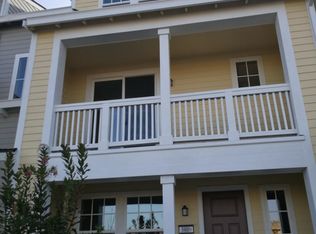 3909 Degree Ln, Mountain View, CA 94043