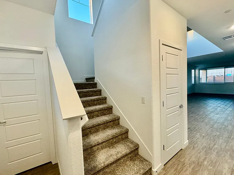 243 Dock Cir — Photo 4