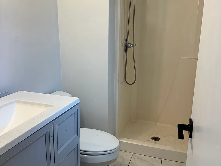 344 Hurdle Dr — Photo 6
