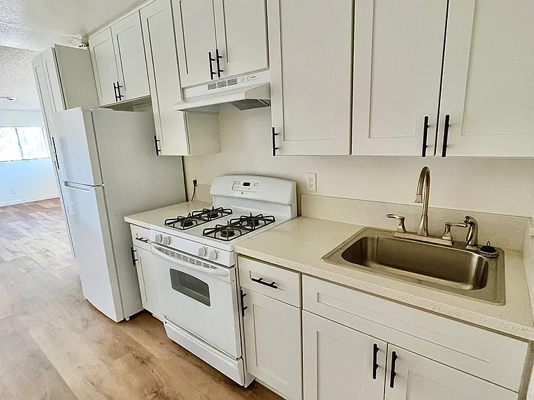 11225 Cumpston St #201 — Photo 11