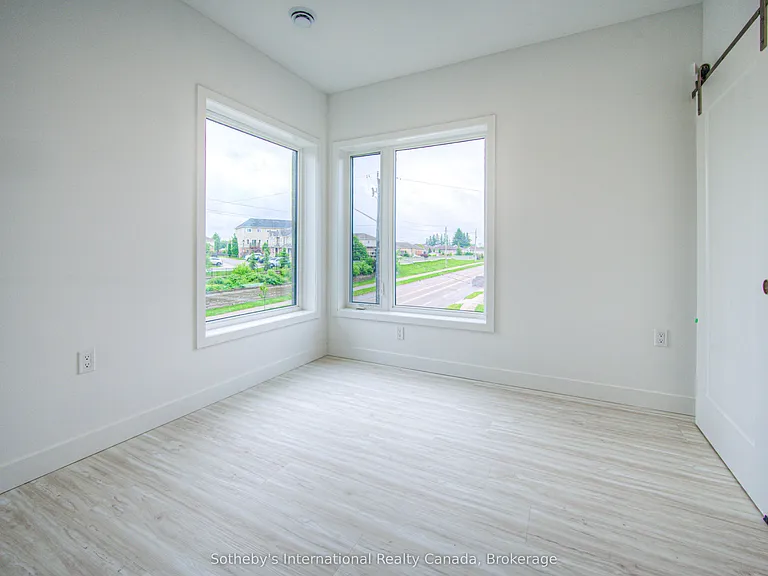 408 Dundas St S #302 — Photo 10