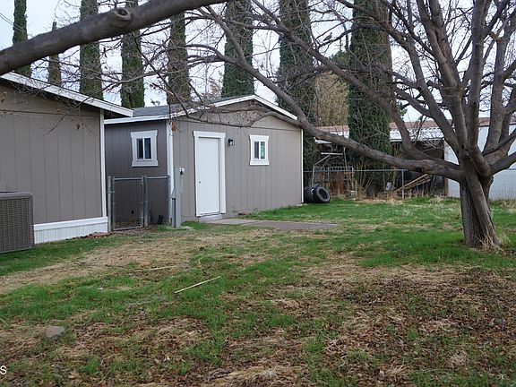 2nd image of 2694 S Sunset Dr