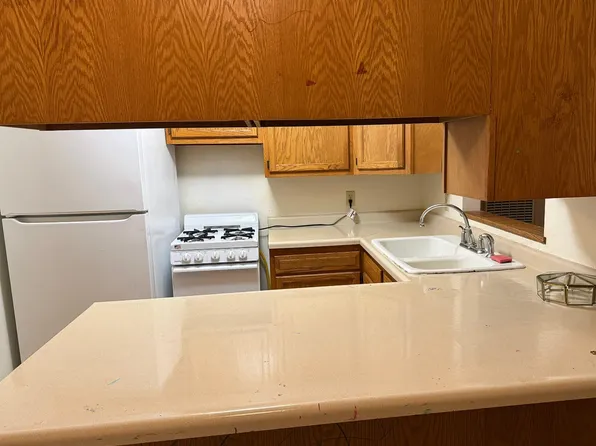 227 2nd St NE, Faribault, MN 55021