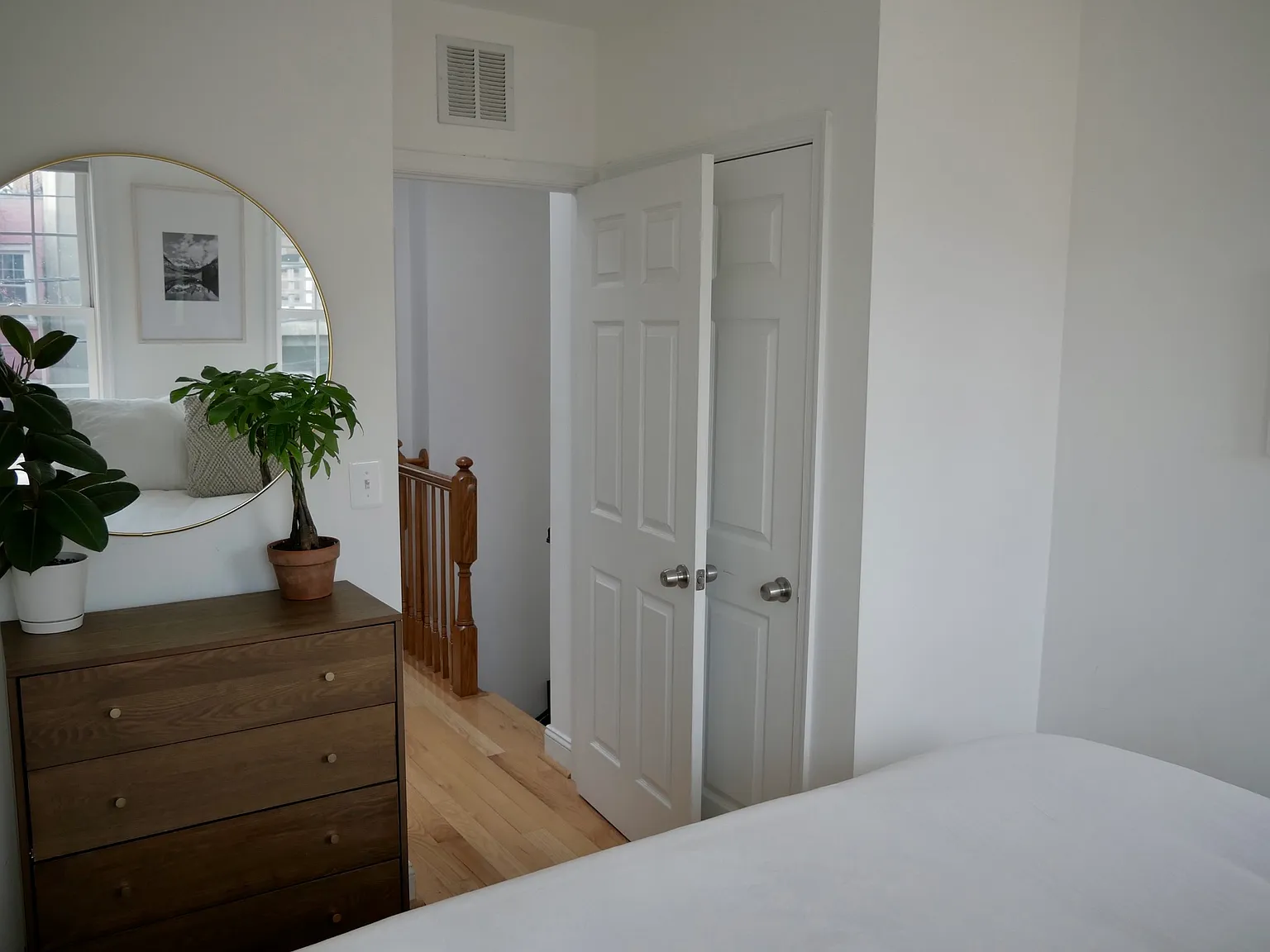 2 bed, 768 sqft, $2,800 — Photo 4