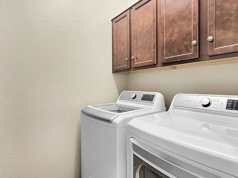 17520 W Fairview St — Photo 23