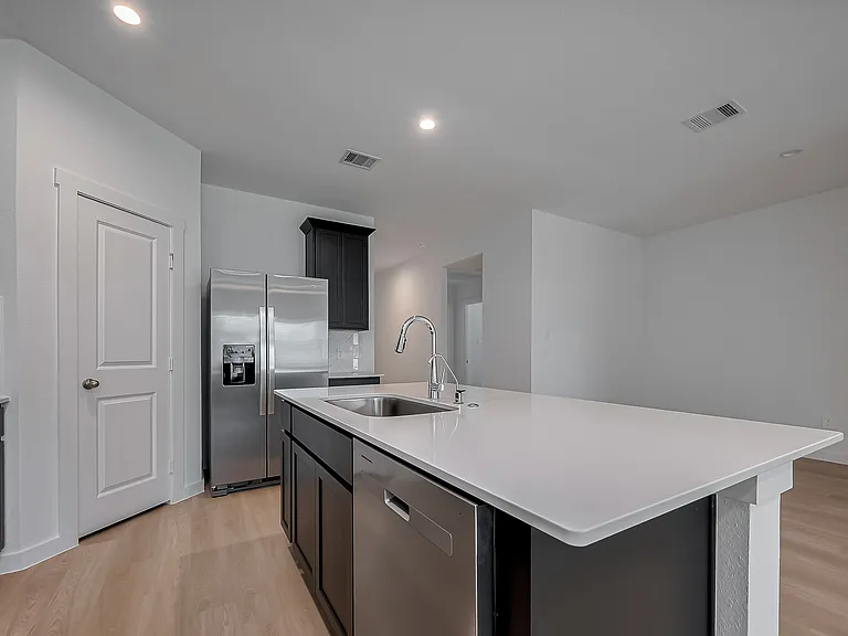 1535 Merulana Ln — Photo 6