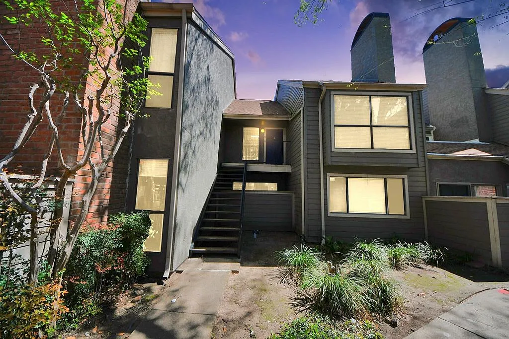 1 bed, 933 sqft, $1,200 — Photo 1