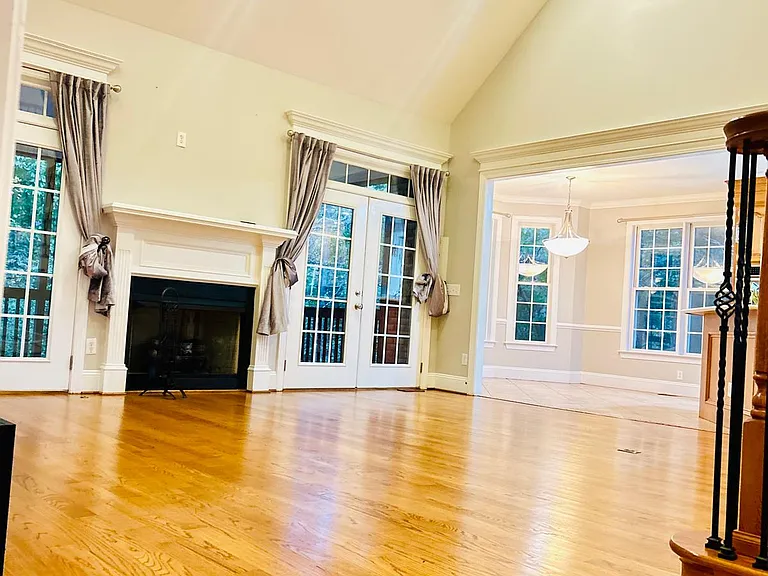 120 Shoal Creek Cir — Photo 3